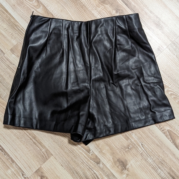 Zara Black Vegan Leather Mini Skirt - Picture 4 of 6